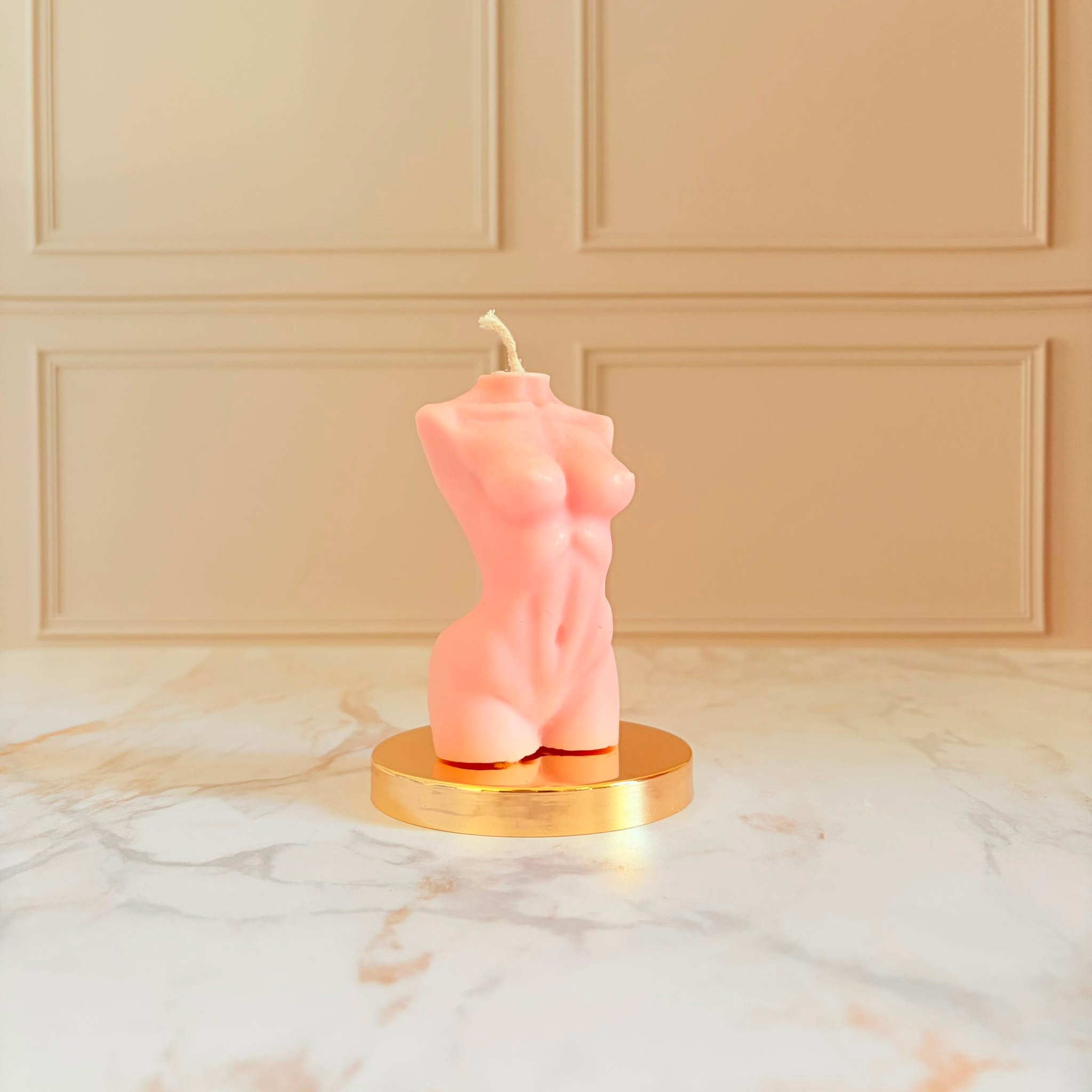 bougie-sculptee-artisanale-cire-soja-corps-de-femme-4